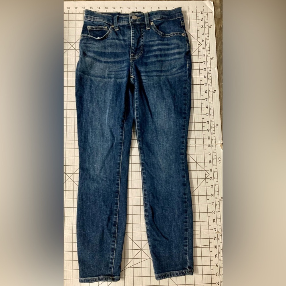 Lucky Brand Women’s Size 2/26 Blue Mid Rise Crop Ava Jeans